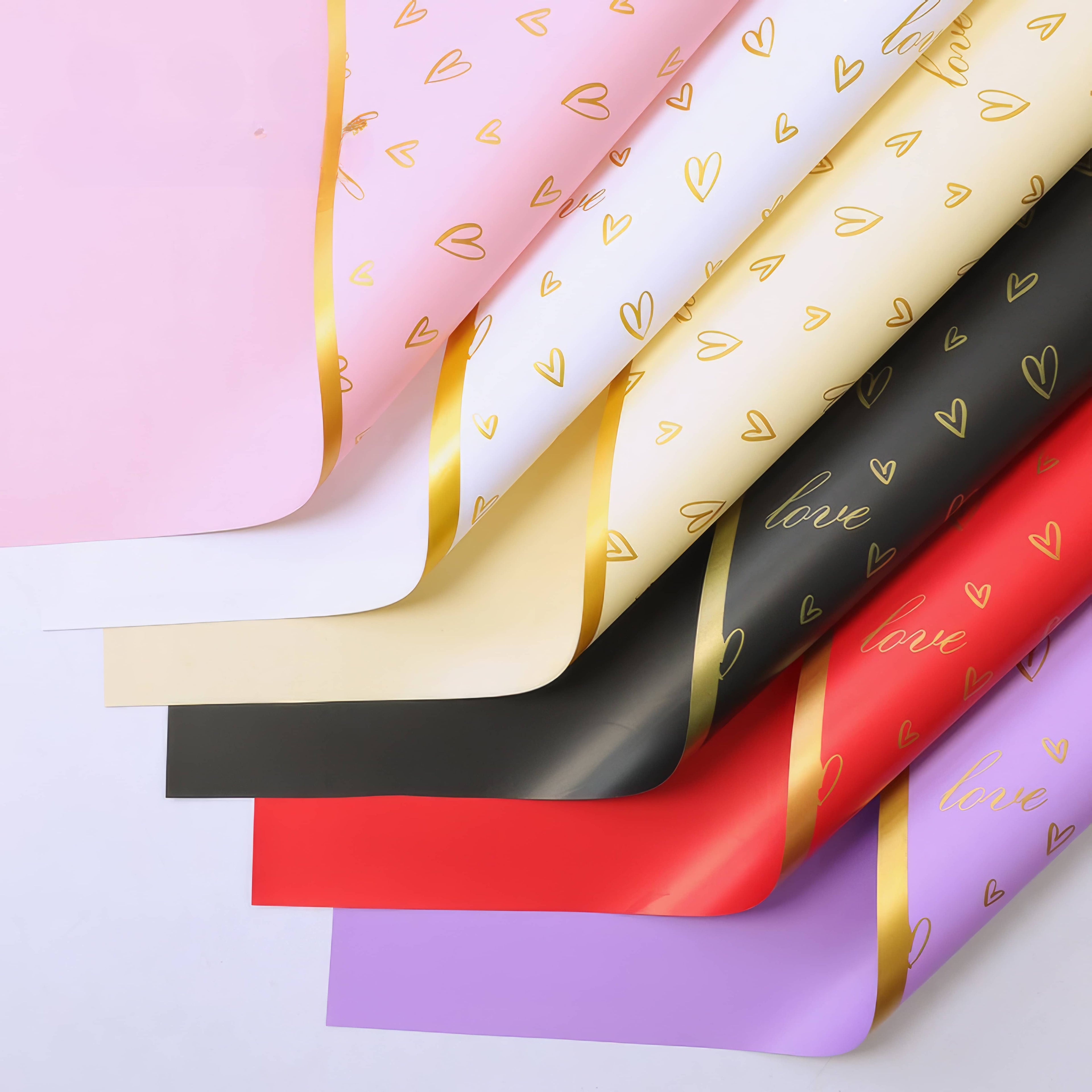 Gold Heartline Bouquet Wrap