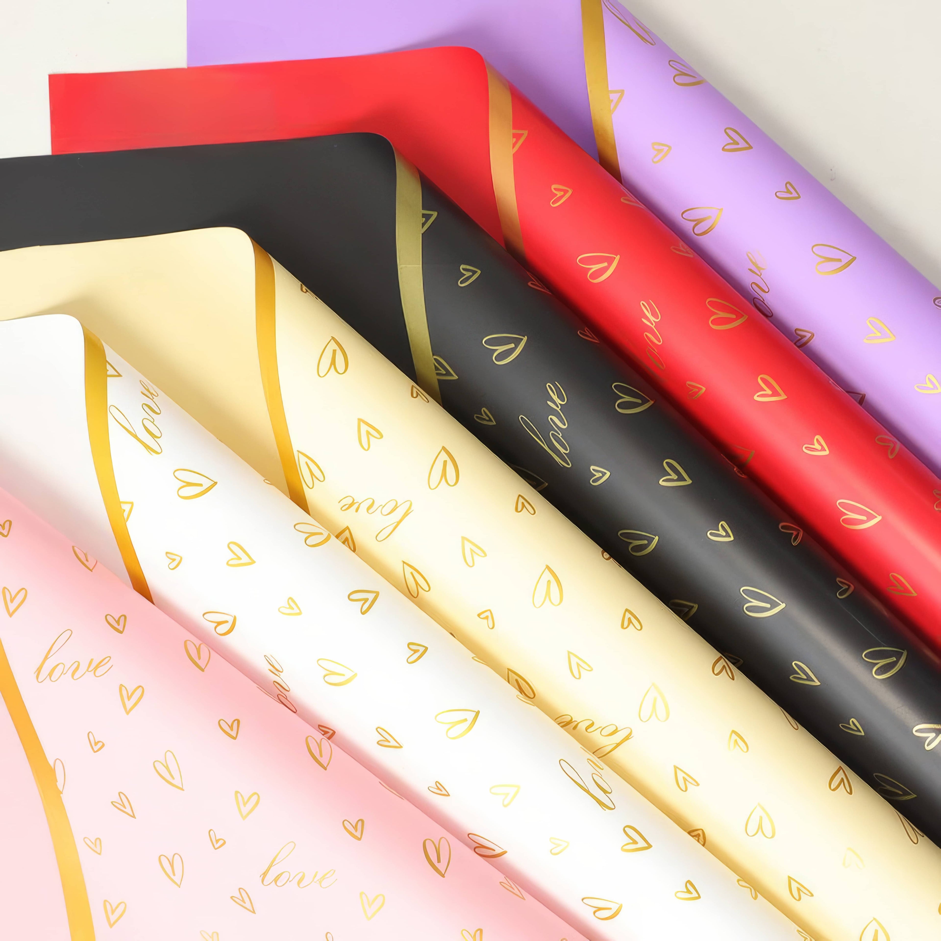 Gold Heartline Bouquet Wrap