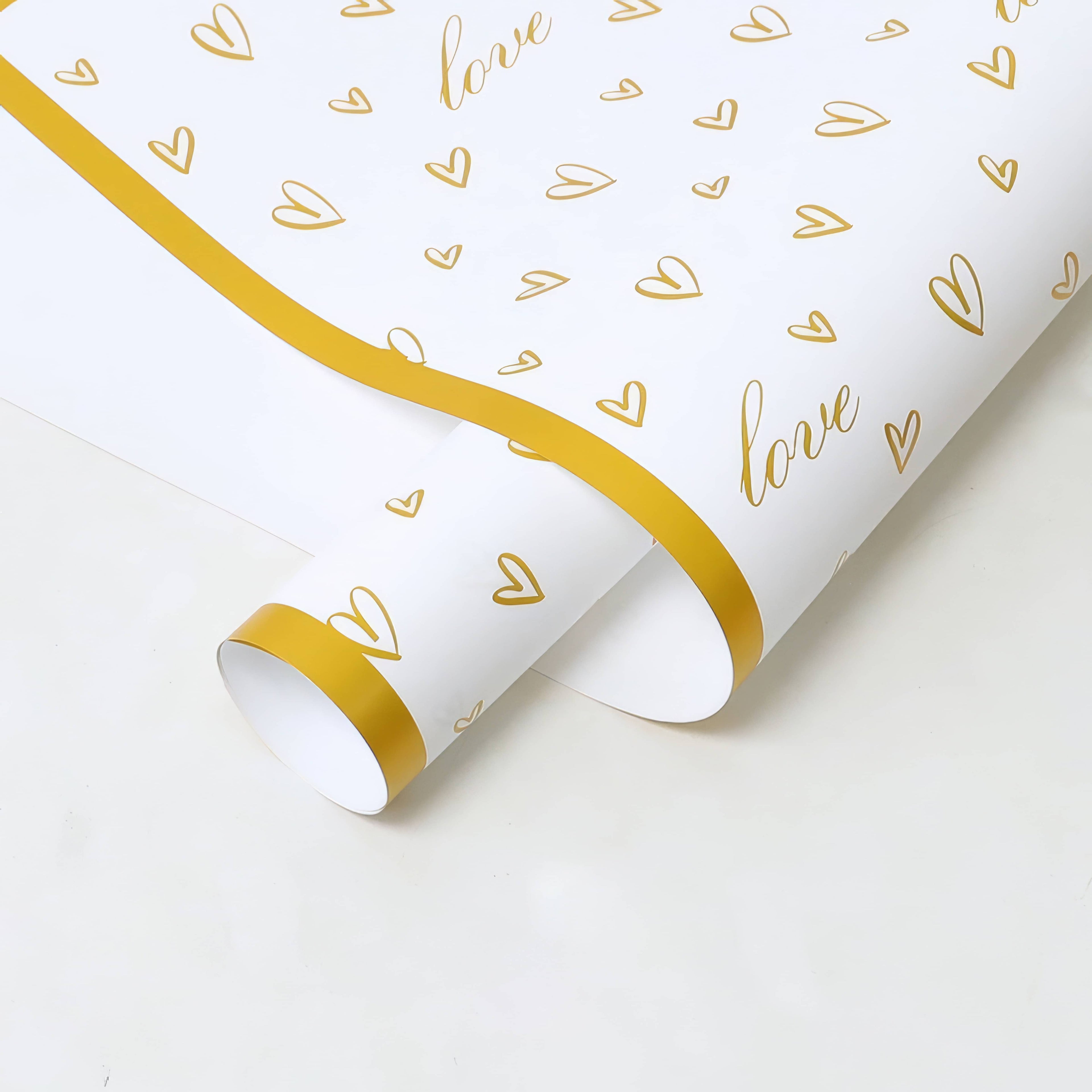 Gold Heartline Bouquet Wrap