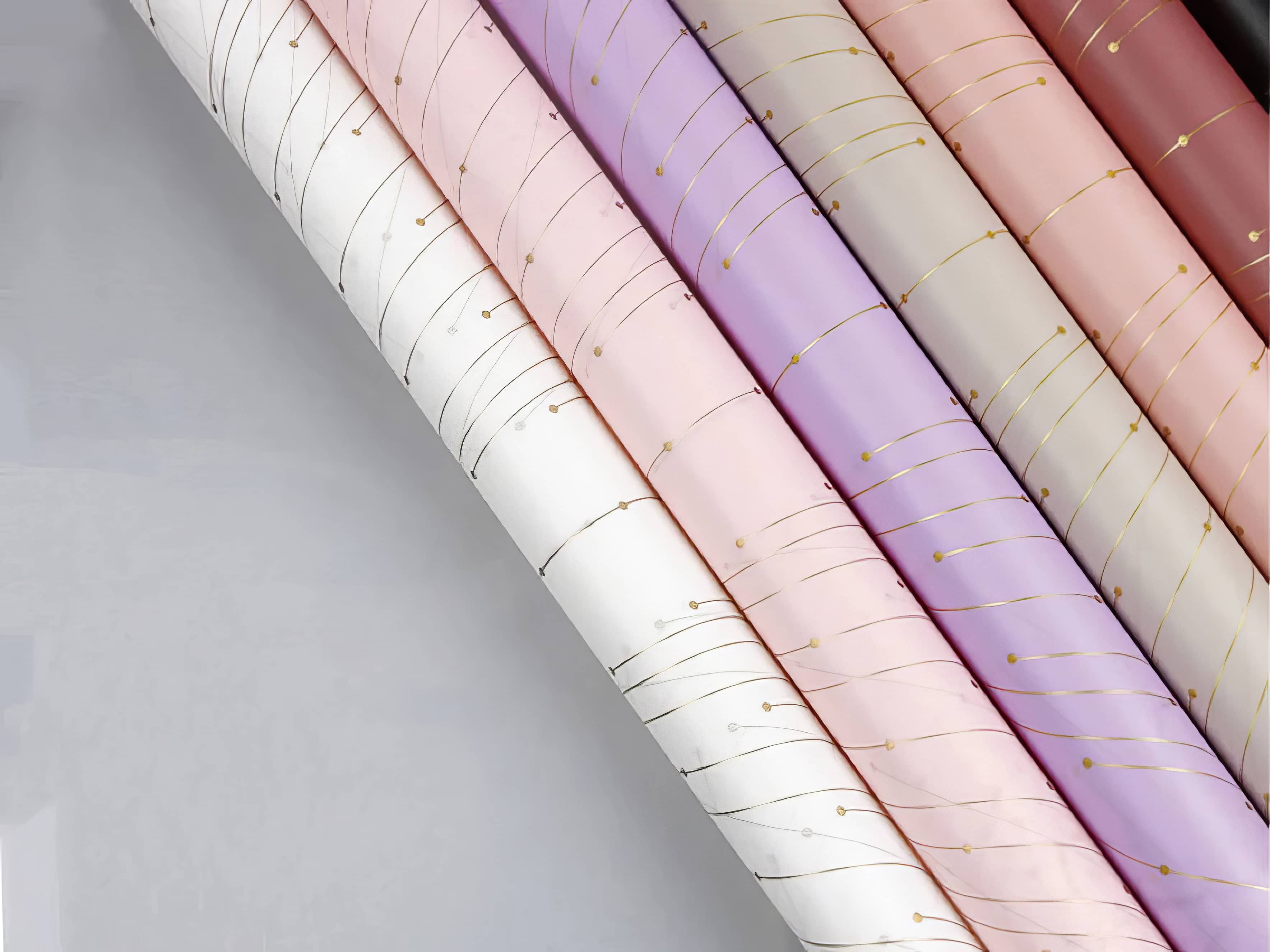 Golden Lines Of Destiny Bouquet &amp; Gift Wrap