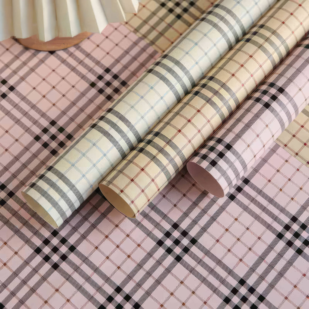 Cambridge Check Bouquet & Gift Wrap