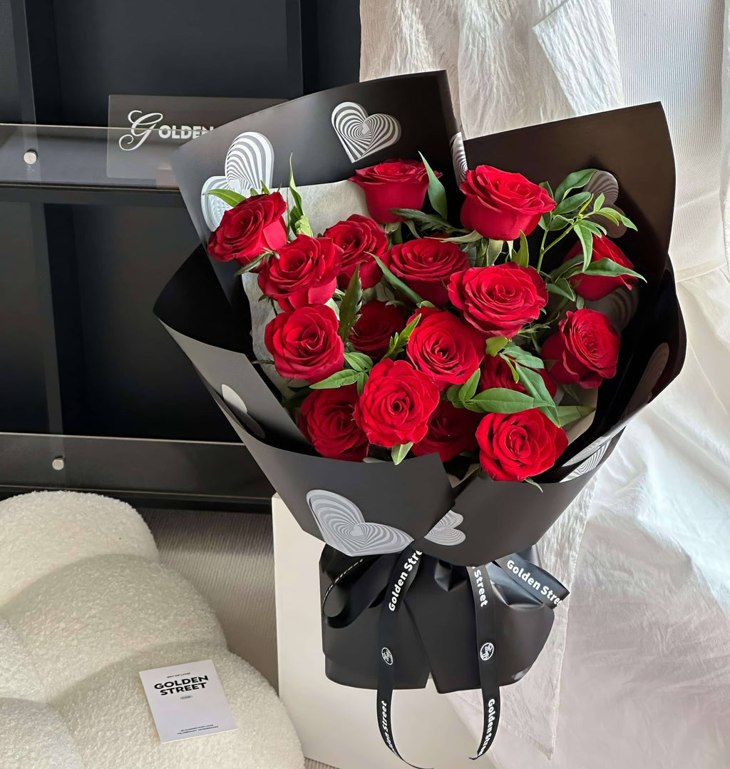 Hypnotic Hearts Bouquet & Gift Wrap