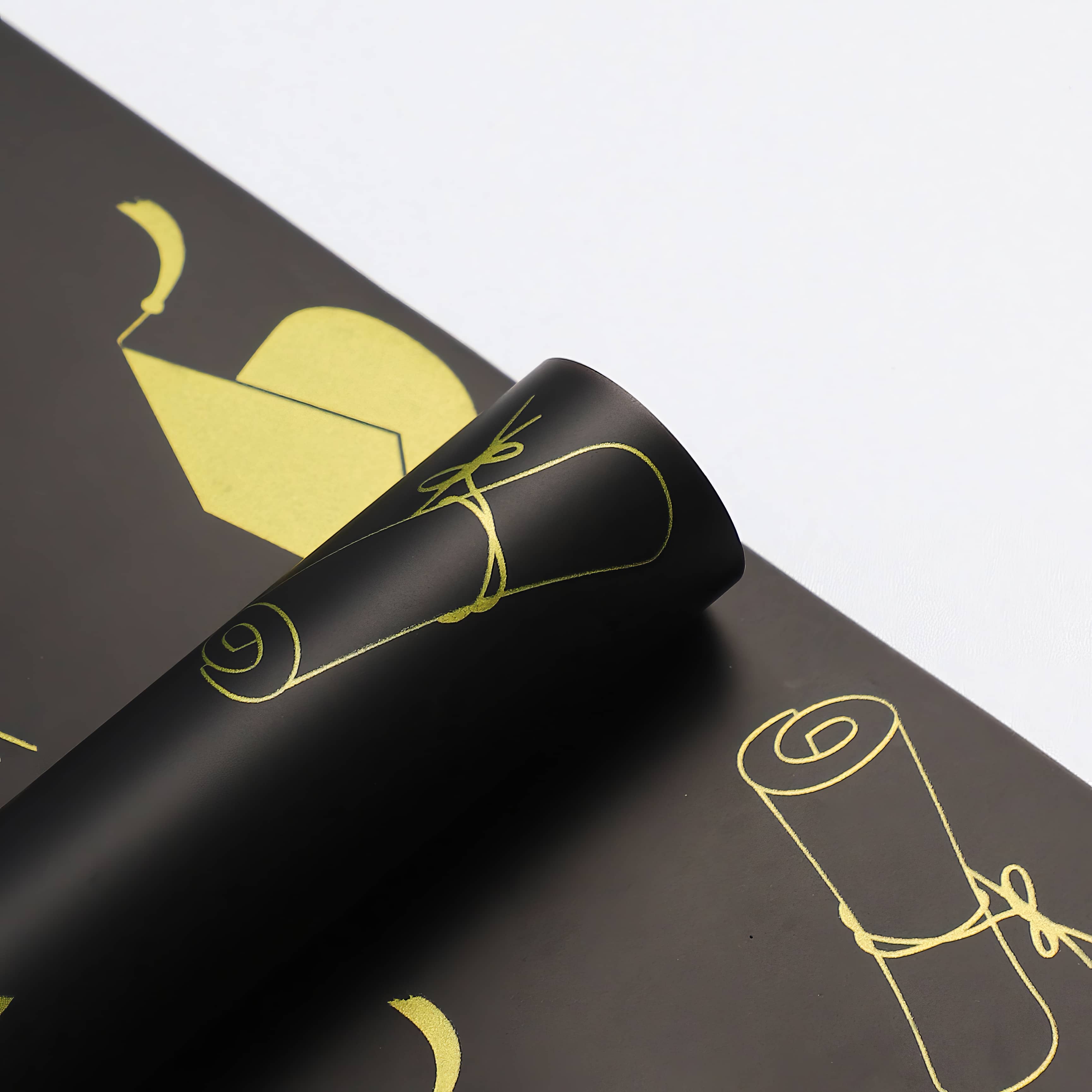 Scholars Celebration Bouquet &amp; Gift Wrap