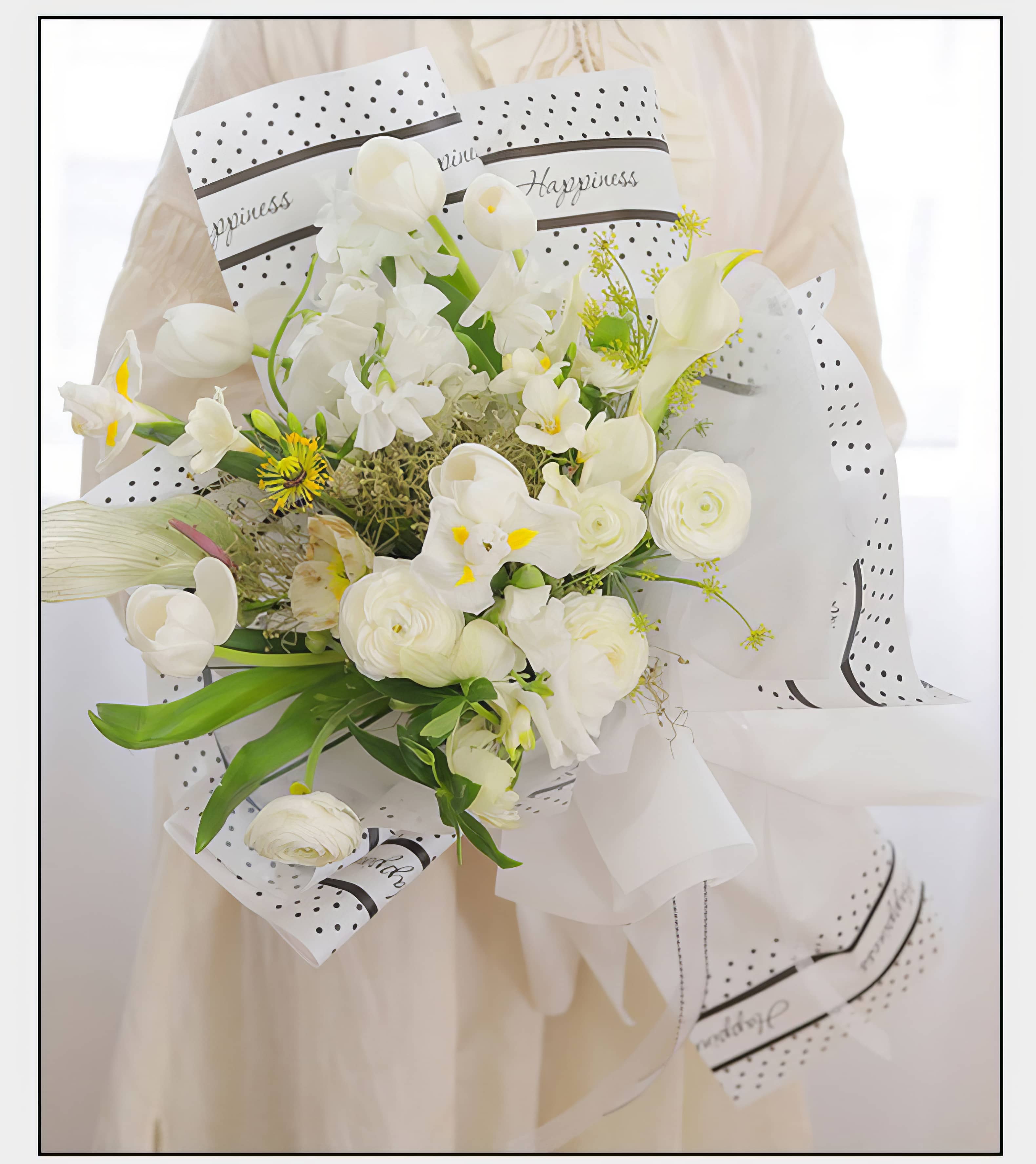 Eternal Happiness Bouquet & Gift Wrap