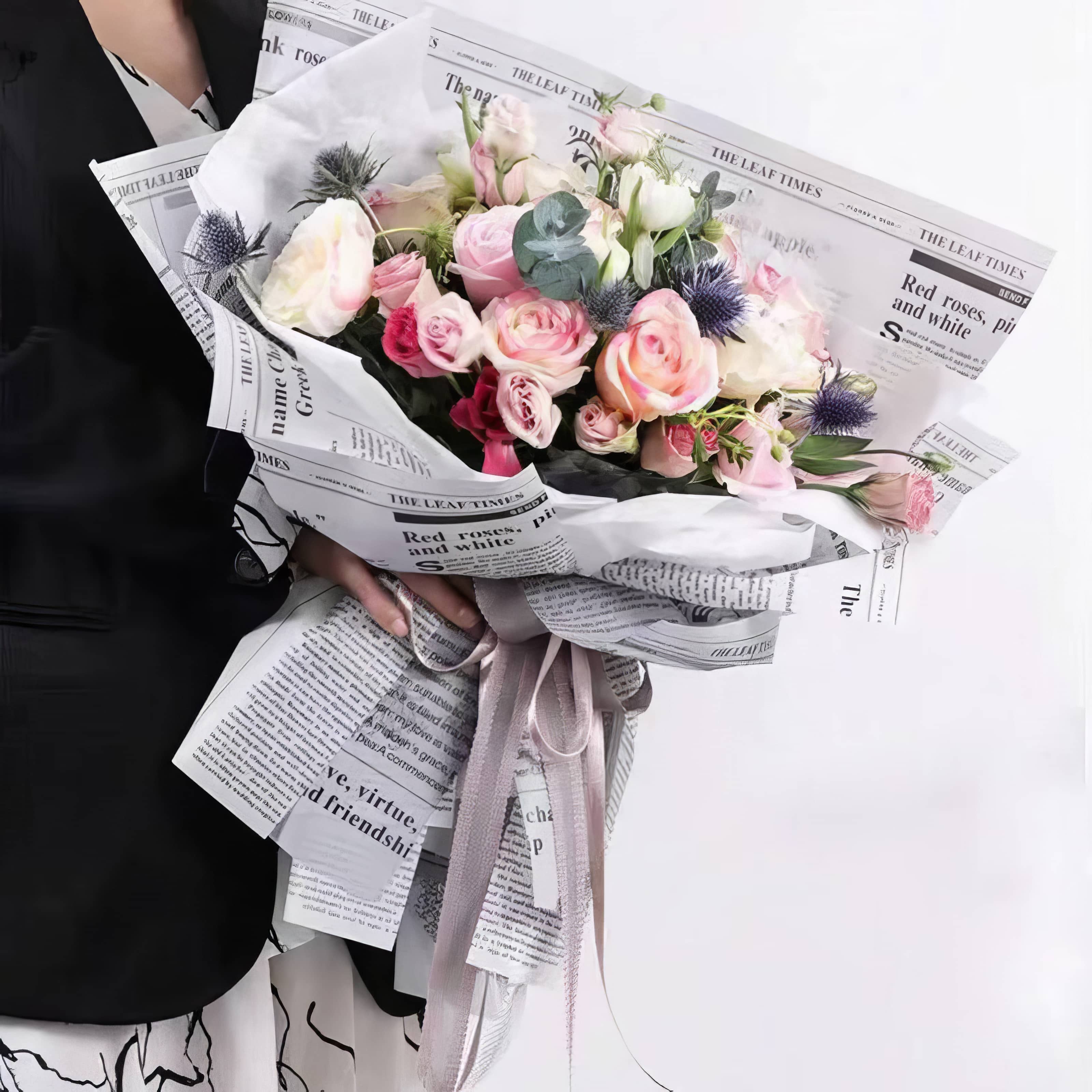 Botanical News Elegance Bouquet & Gift Wrap