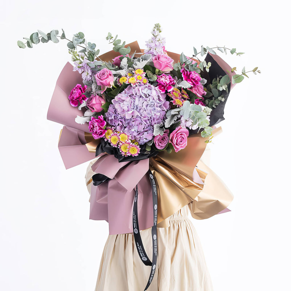 ✨ Luxury Double-Sided Golden Foil Bouquet Wrapping Sheet