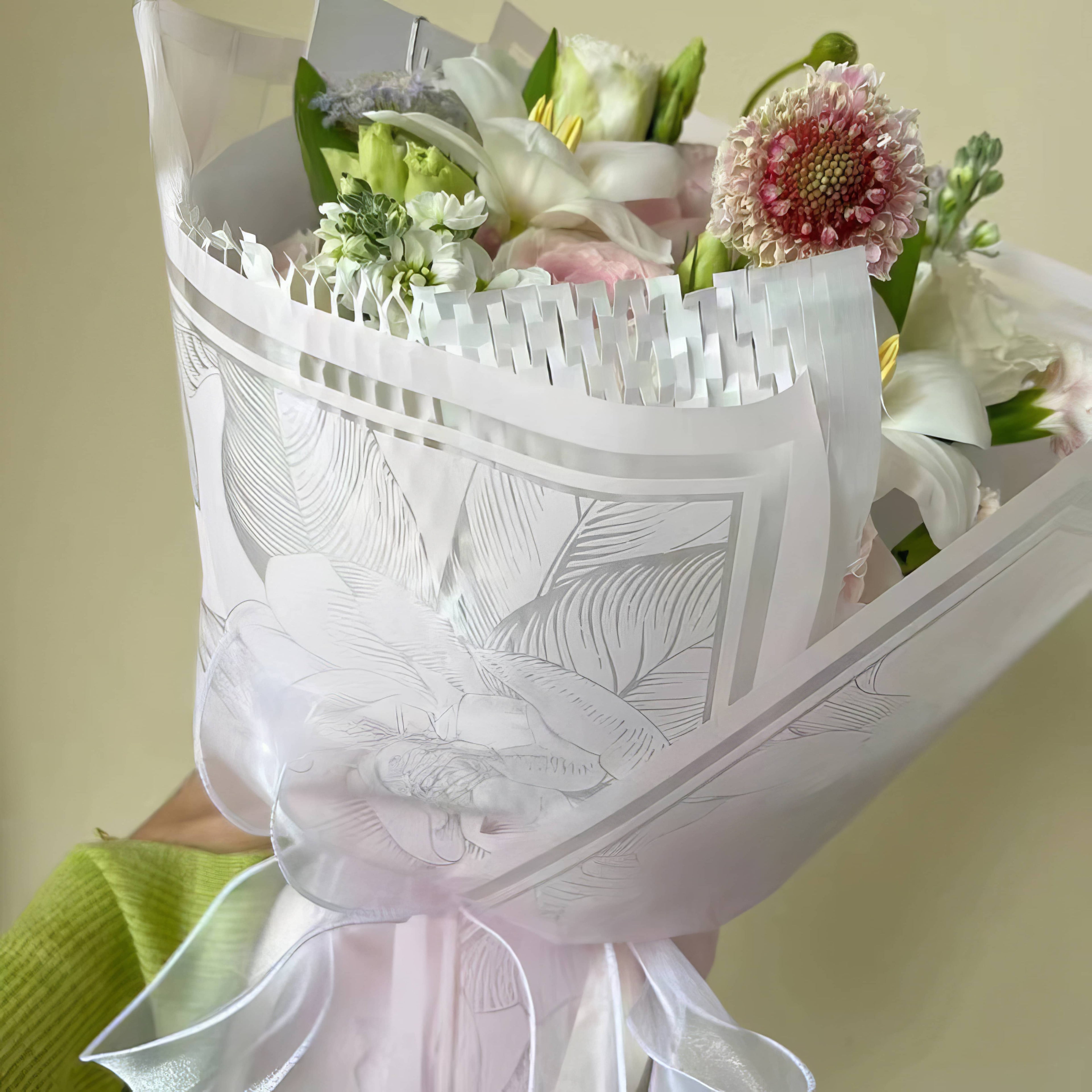 Floral Frame Bouquet & Gift Wrap
