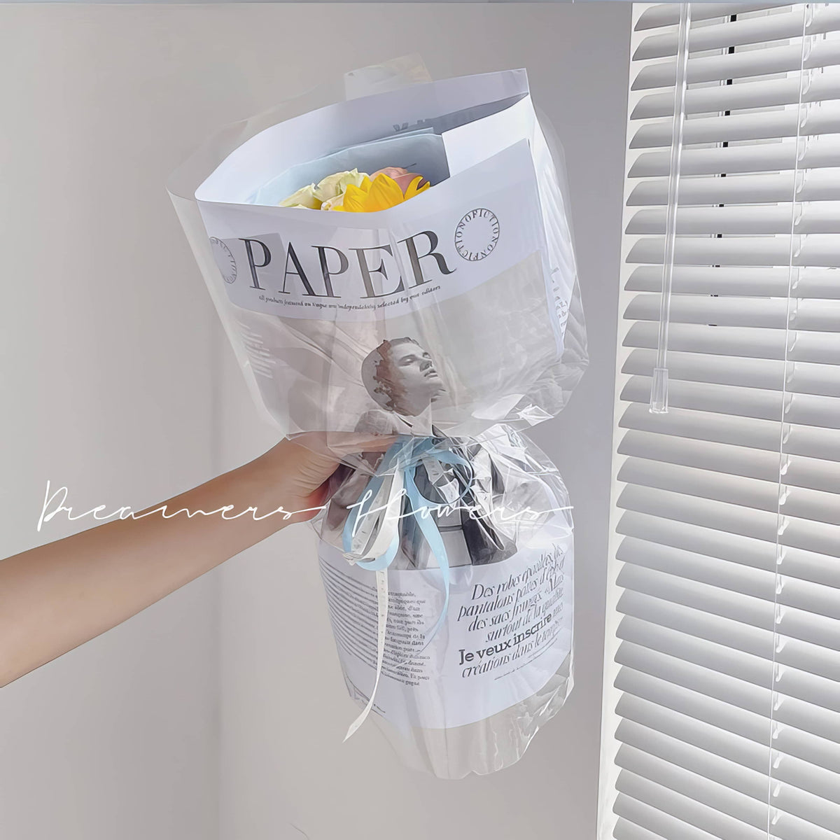Luxury Fashion Newspaper Bouquet Wrapping Sheets 🖤📰