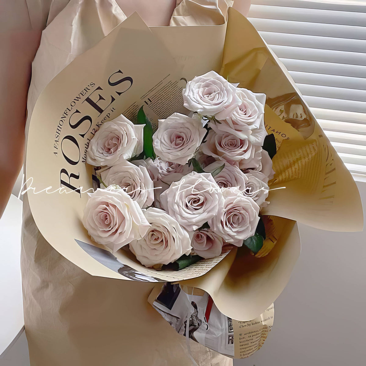 Luxury Fashion Newspaper Bouquet Wrapping Sheets 🖤📰