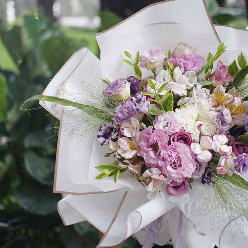 Signature Golden line Edge Bouquet Wrap